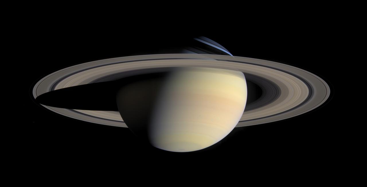 Cassini portrait of Saturn and the full span of Saturn's rings.